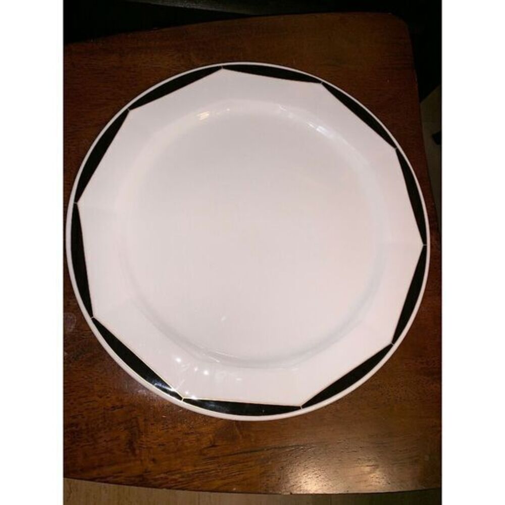 Villeroy & Boch #0144 White Black Edge‎ GEO 12" Serving/dinner Plate